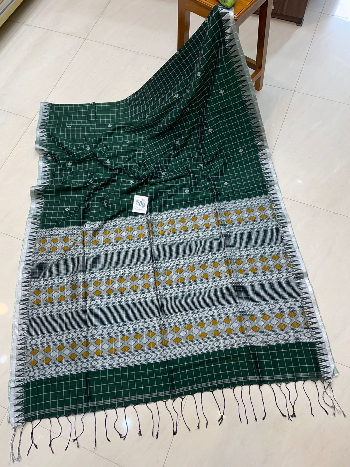 Bottle Green Check Temple Border Premium Handloom Cotton Saree Bottle Green Check Temple Border Premium Handloom Cotton Saree