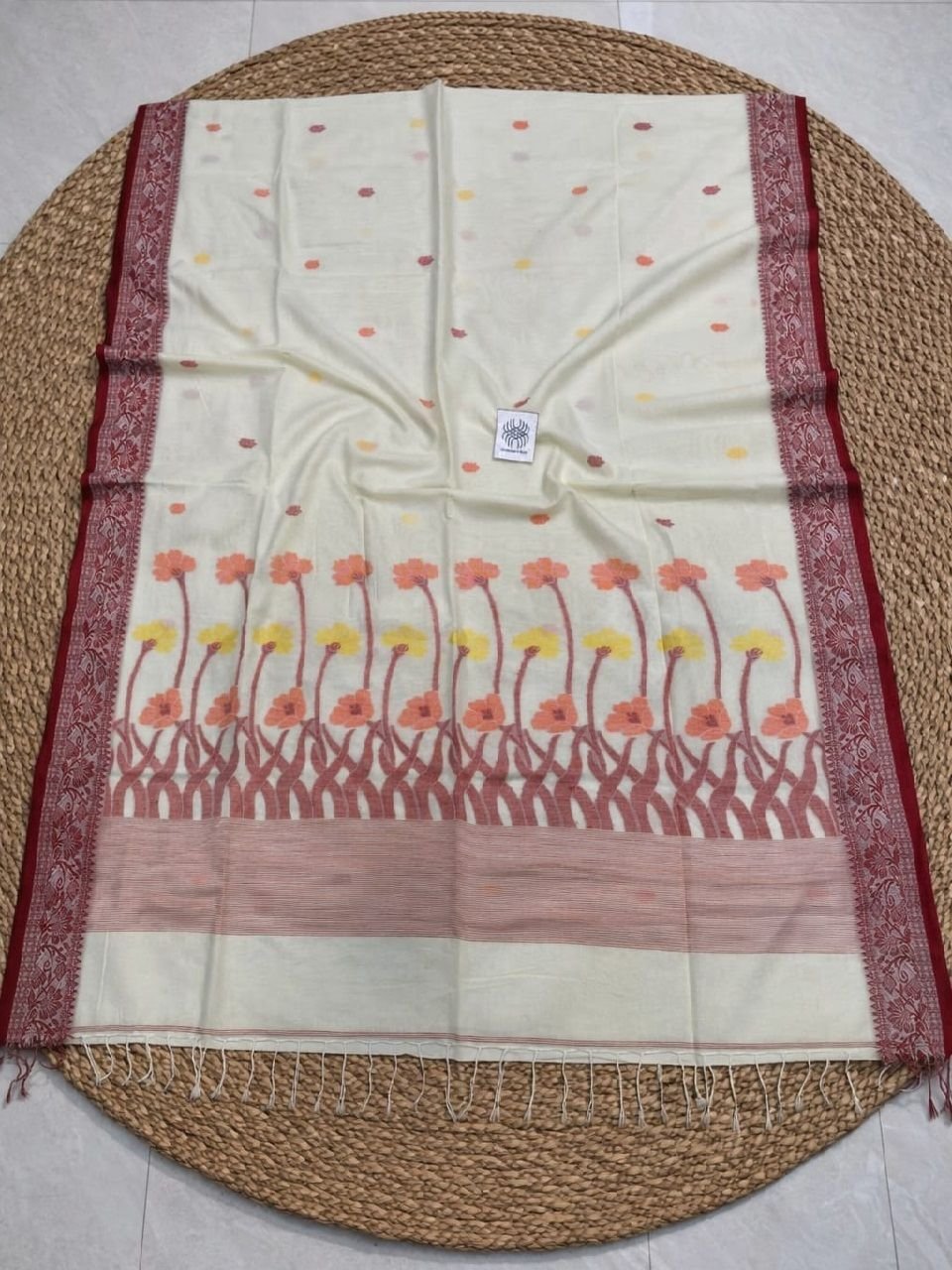 Divine White Premium Quality Handloom Cotton Jamdani Saree Divine White Premium Quality Handloom Cotton Jamdani Saree