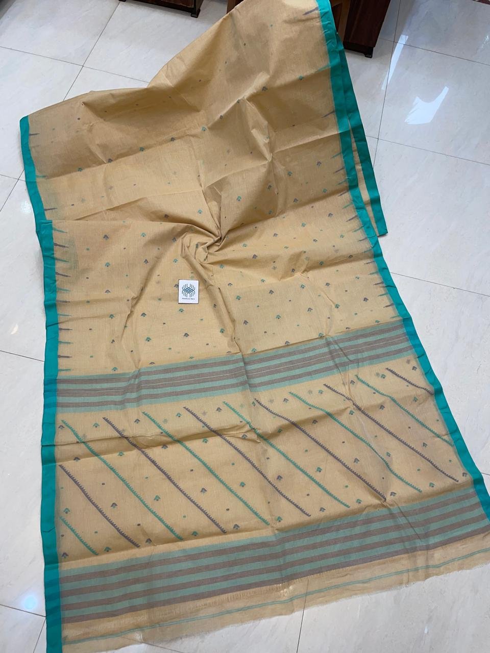 Beige Blue Authentic Tantuja Handloom Cotton Saree Without Blouse Piece Beige Blue Authentic Tantuja Handloom Cotton Saree Without Blouse Piece