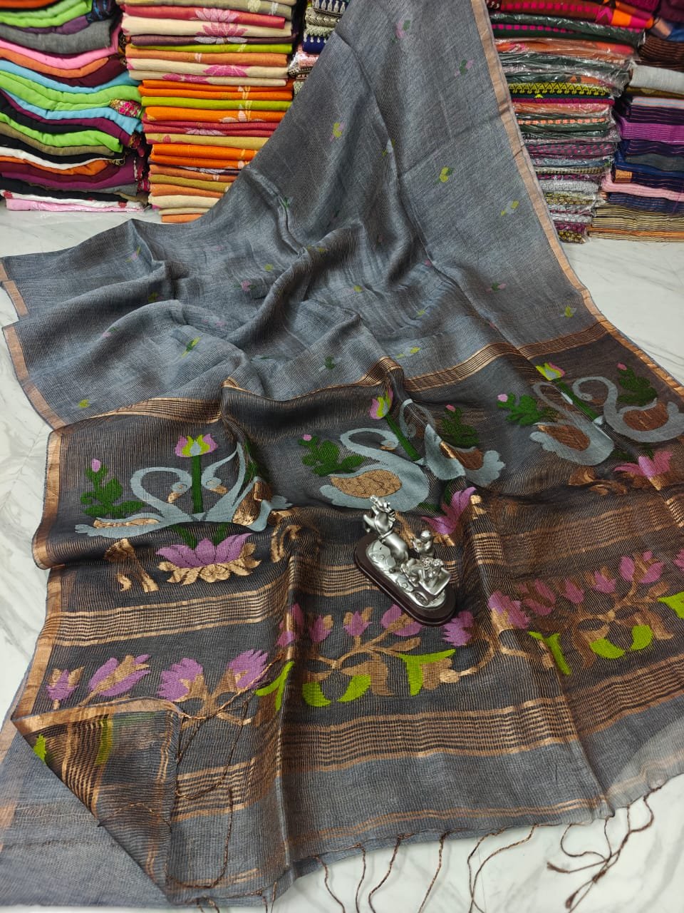 Grey Luxury Jayshree Tissue Linen Swan Design Handwoven Saree Grey Luxury Jayshree Tissue Linen Swan Design Handwoven Saree