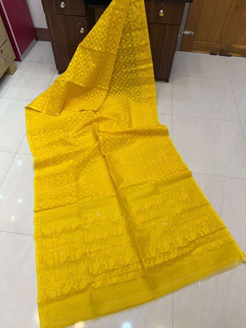 Yellow Dhakai Jamdani Semi Polished With Blouse Piece Yellow Dhakai Jamdani Semi Polished With Blouse Piece